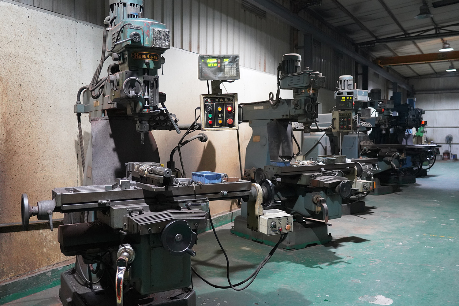 Milling machine